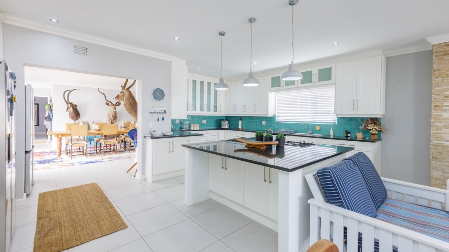 4 Bedroom Property for Sale in Agulhas Western Cape